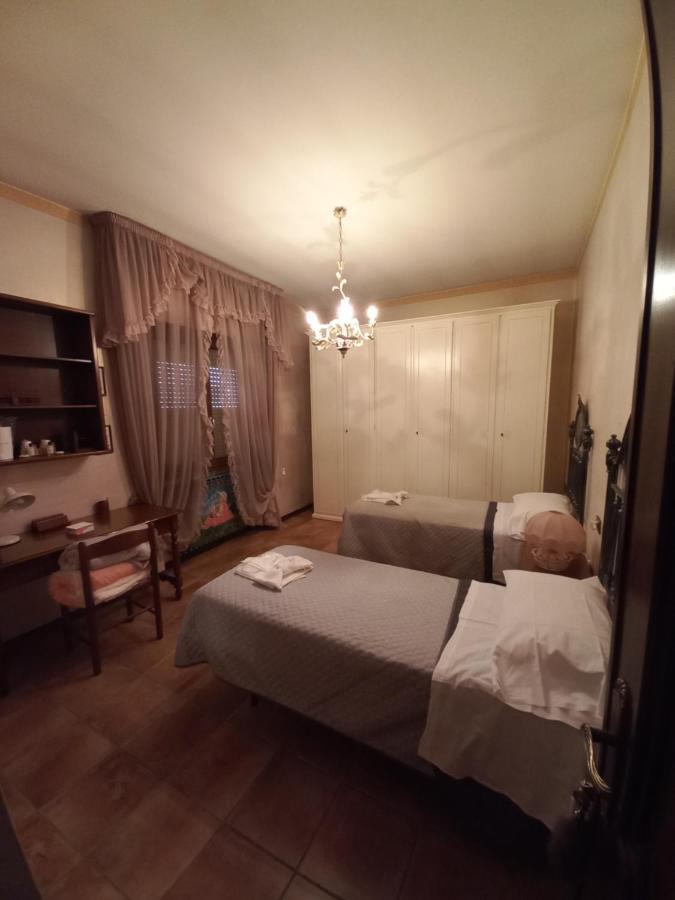 Bed and Breakfast Casa Guerrino LʼAquila Esterno foto