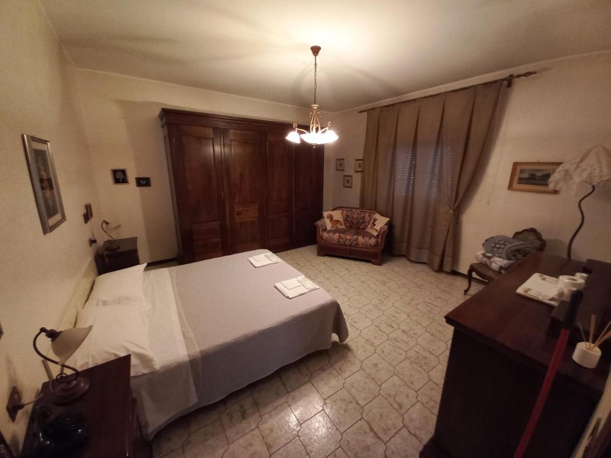 Bed and Breakfast Casa Guerrino LʼAquila Camera foto